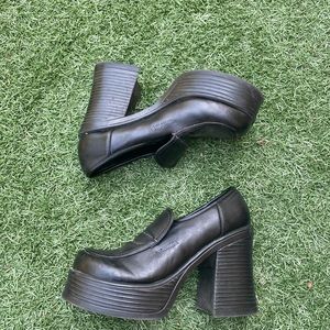 Vintage Classified Platforms